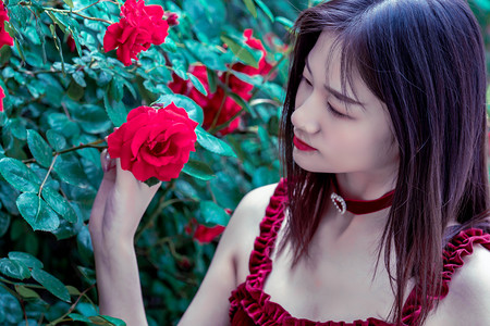 “送你一款皮肤” 小学生暑假玩游戏被骗子盯上 转走姥姥8万多